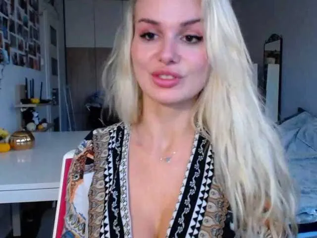 Live sex webcam photo for Cornelia22hot #276527776