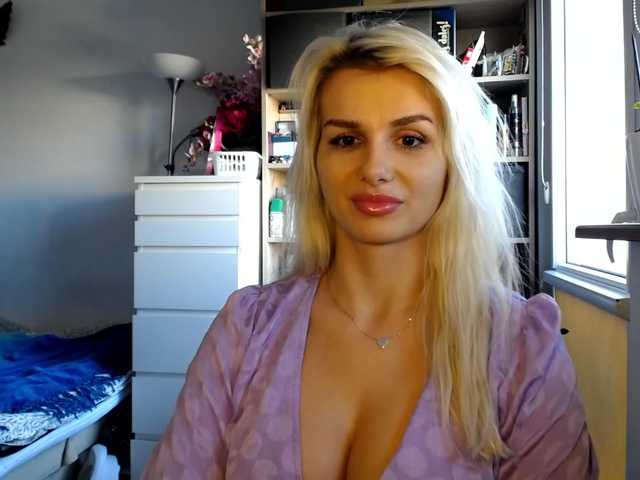 Live sex webcam photo for Cornelia22hot #277695123