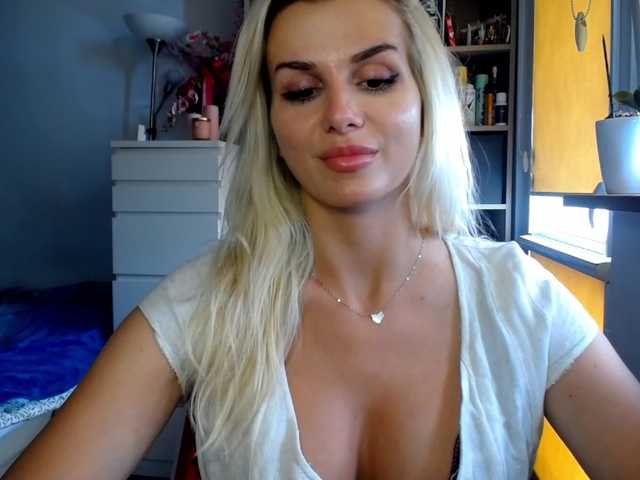 Live sex webcam photo for Cornelia22hot #277867445