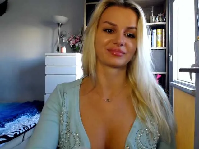 Live sex webcam photo for Cornelia22hot #278092989