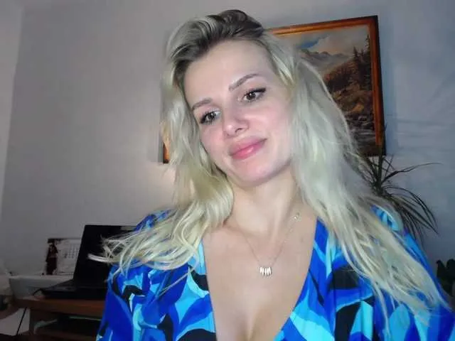 Live sex webcam photo for Cornelia22hot #291454385