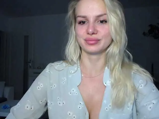 Live sex webcam photo for Cornelia22hot #291810424