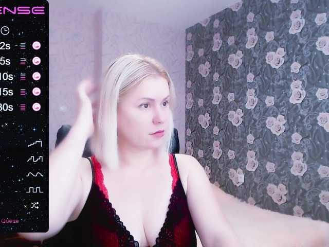 Live sex webcam photo for CorrinnaWild #272313875