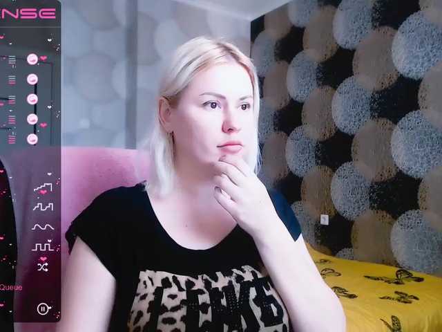 Live sex webcam photo for CorrinnaWild #273291849