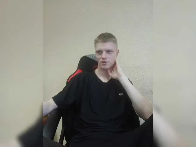 Live sex webcam photo for Cory-Val #291125737