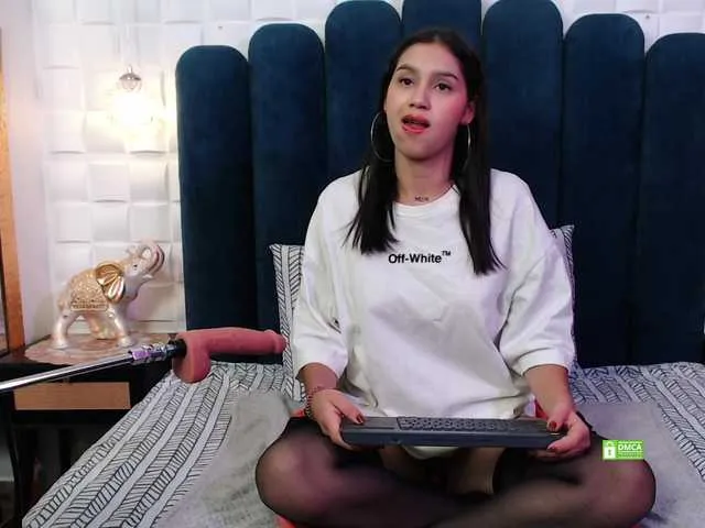 Live sex webcam photo for CosmicCandyX #291844535