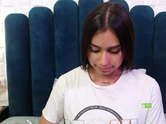 Live sex webcam photo for CosmicCandyX #291954565