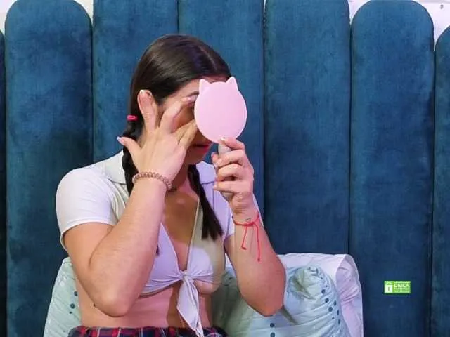 Live sex webcam photo for CosmicCandyX #292409939