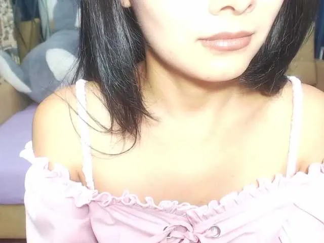 Live sex webcam photo for CosmoBella #274307088