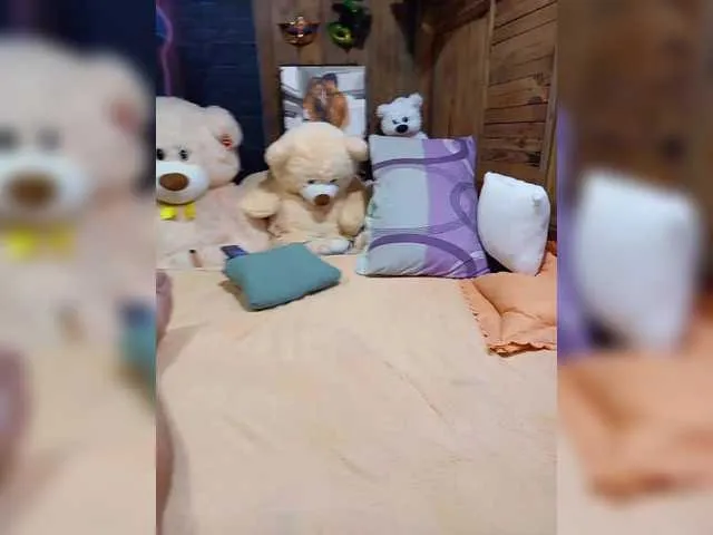 Live sex webcam photo for Cottoncandy1-1 #292166629