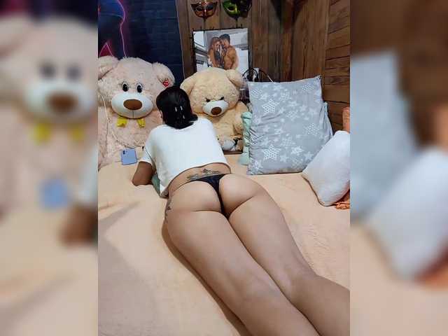 Live sex webcam photo for Cottoncandy1-1 #292420269