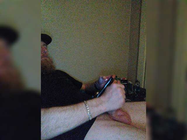 Live sex webcam photo for Countryboy28714 #277727916