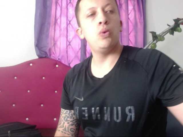 Live sex webcam photo for CoupleHorny-1 #274411933