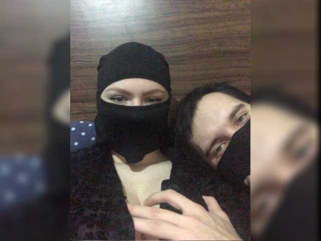 Live sex webcam photo for CoupleSJ #277160918