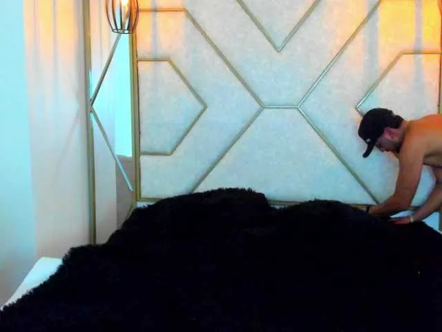 Live sex webcam photo for Couplee--hot #277198362