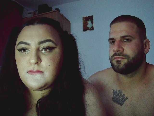 Live sex webcam photo for Couplexhorny1 #273958985