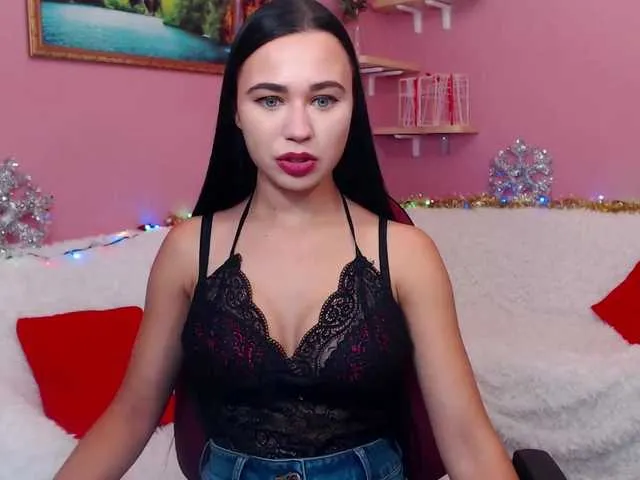 Live sex webcam photo for Courteney #271691082