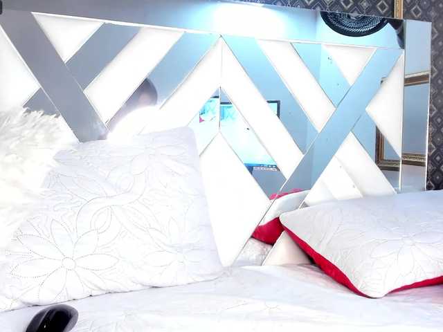 Live sex webcam photo for CourtneyBbw #275683052