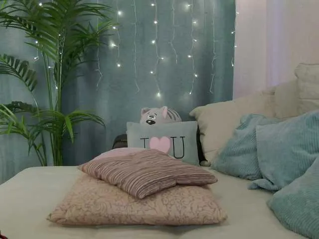 Live sex webcam photo for Coverme #271733298