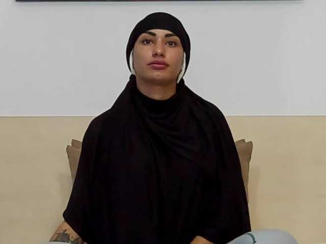 Live sex webcam photo for CoxElisa #276653181