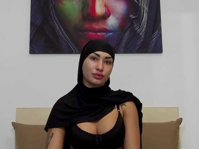 Live sex webcam photo for CoxElisa #276815196