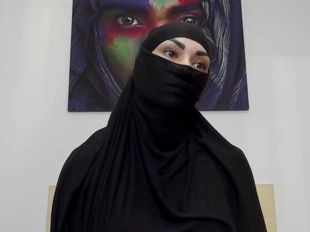 Live sex webcam photo for CoxElisa #277325677