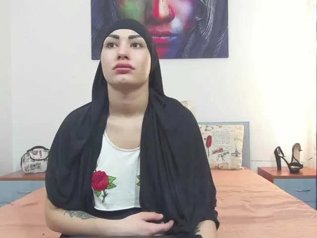 Live sex webcam photo for CoxElysha #272042300