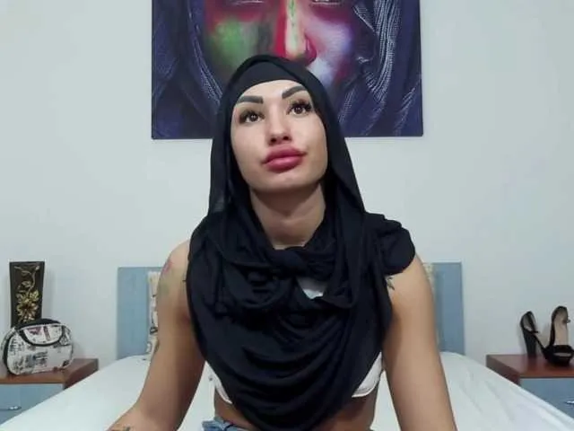 Live sex webcam photo for CoxElysha #272901862