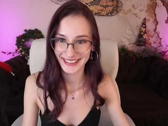 Live sex webcam photo for CozyCute #290344267