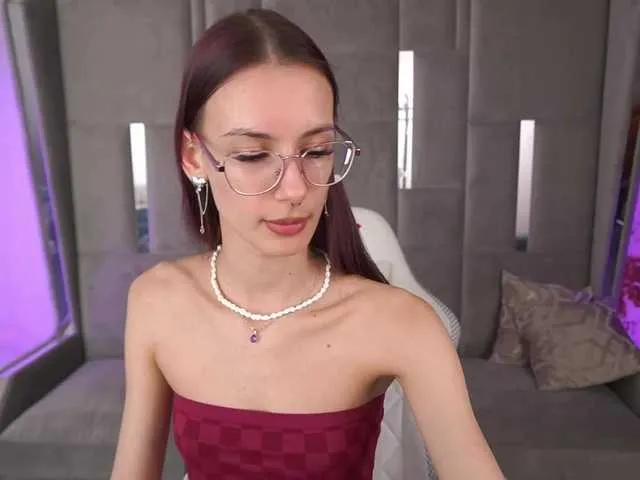 Live sex webcam photo for CozyCute #290863772