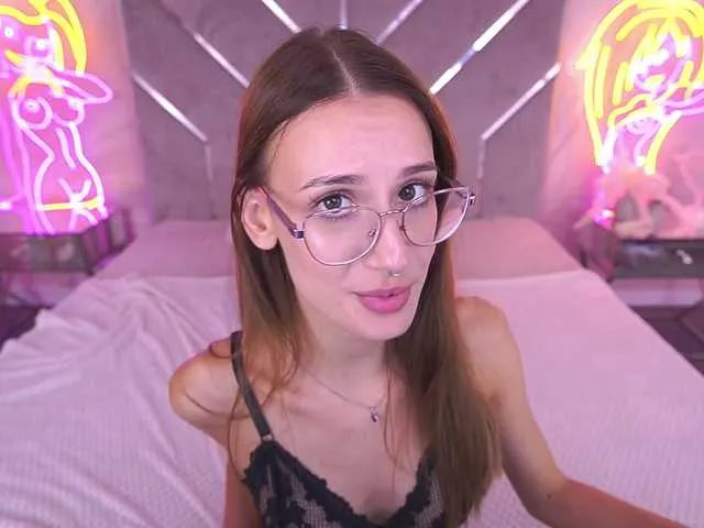 Live sex webcam photo for CozyCute #291590462