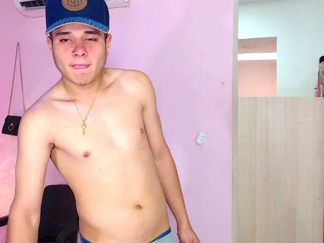 Live sex webcam photo for CplxSexyTS #274627728