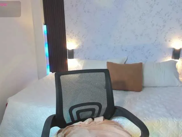 Live sex webcam photo for Crazy-babyy #291741077