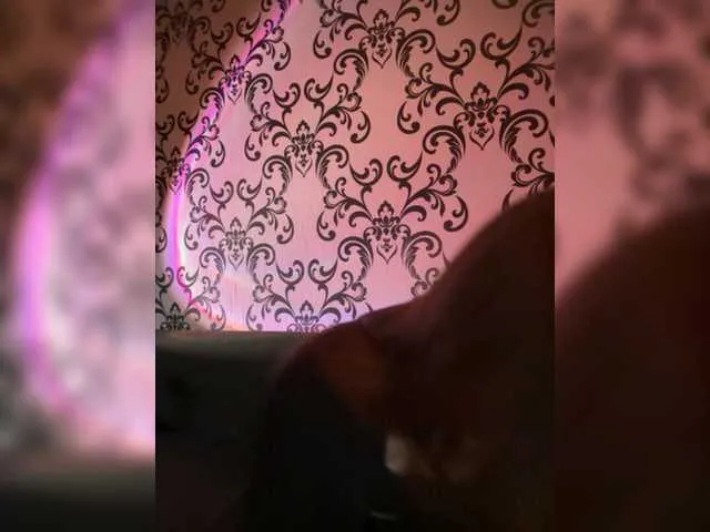 Live sex webcam photo for CrazyAleona #277402769