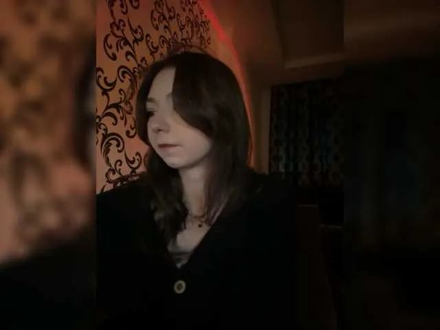 Live sex webcam photo for CrazyAleona #277452462