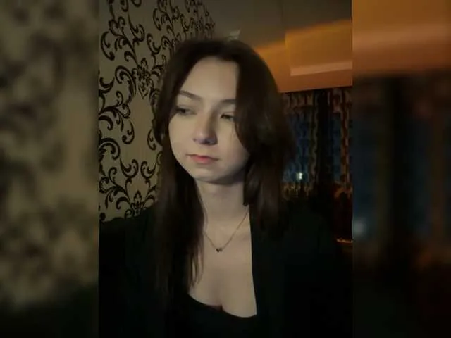 Live sex webcam photo for CrazyAleona #277466634
