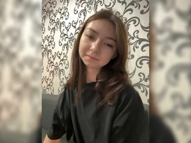 Live sex webcam photo for CrazyAleona #277471783