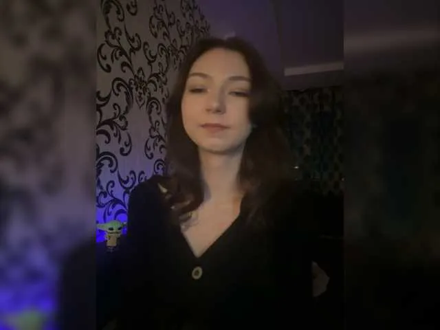 Live sex webcam photo for CrazyAleona #277478837
