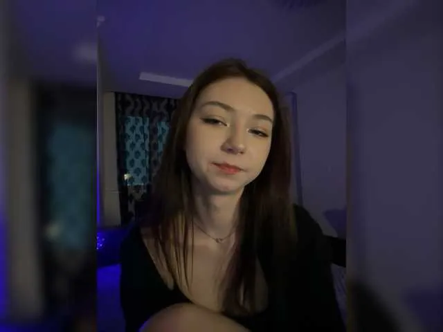Live sex webcam photo for CrazyAleona #277497916