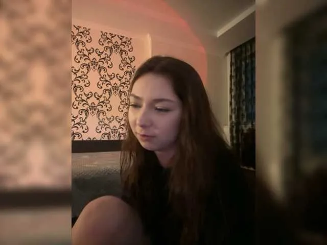Live sex webcam photo for CrazyAleona #277550888