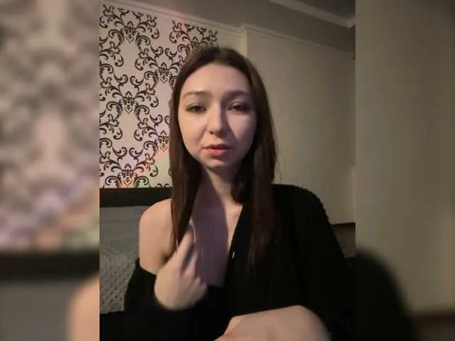 Live sex webcam photo for CrazyAleona #277557876