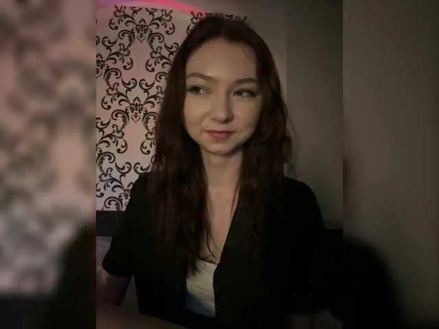 Live sex webcam photo for CrazyAleona #277564741