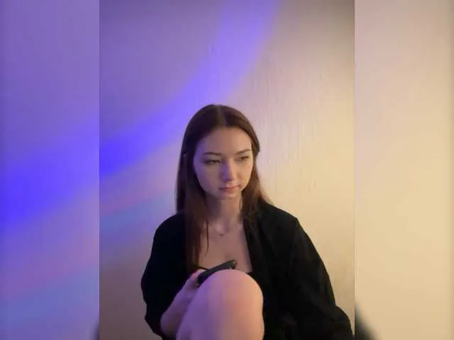 Live sex webcam photo for CrazyAleona #277673119