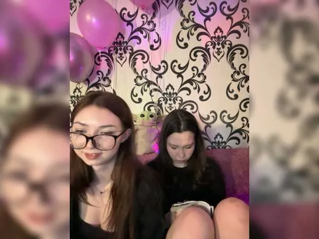 Live sex webcam photo for CrazyAleona #277753513