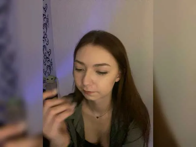Live sex webcam photo for CrazyAleona #277760388