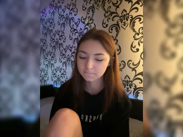 Live sex webcam photo for CrazyAleona #277927128