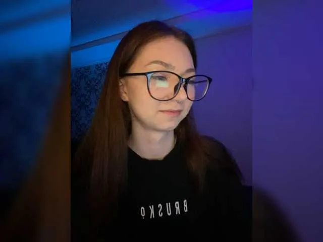 Live sex webcam photo for CrazyAleona #277974262