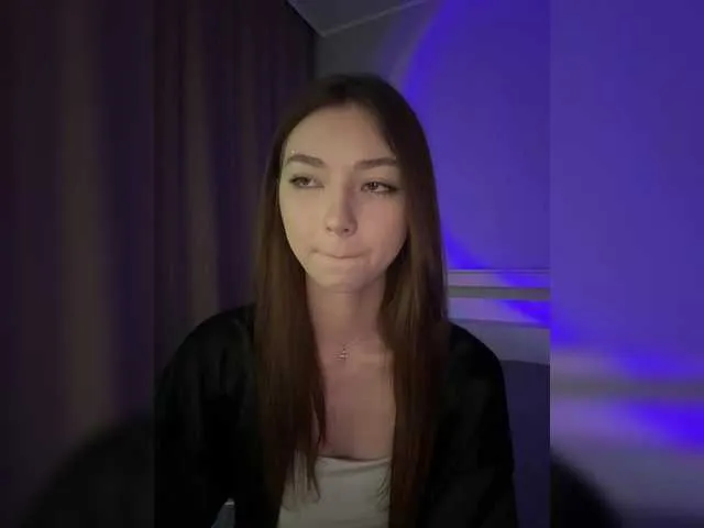 Live sex webcam photo for CrazyAleona #283582503