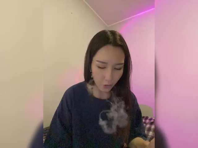 Live sex webcam photo for CrazyAleona #289782945