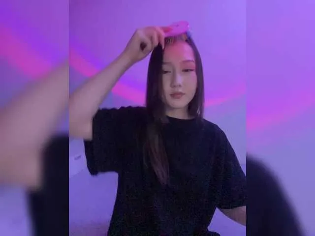 Live sex webcam photo for CrazyAleona #289935876